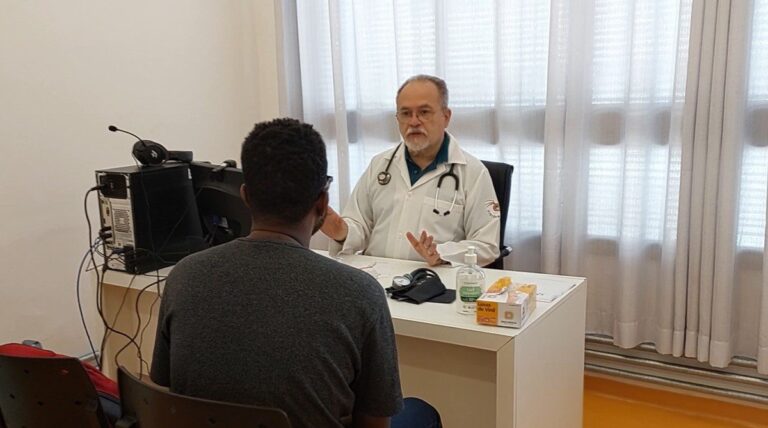 Leia mais sobre o artigo Setor de Saúde da Missão Paz em 2025 atende 706 imigrantes e refugiados